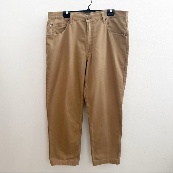 L.L. Bean Men's Straight Fit Khaki Jeans size 38 - Picture 3 of 8